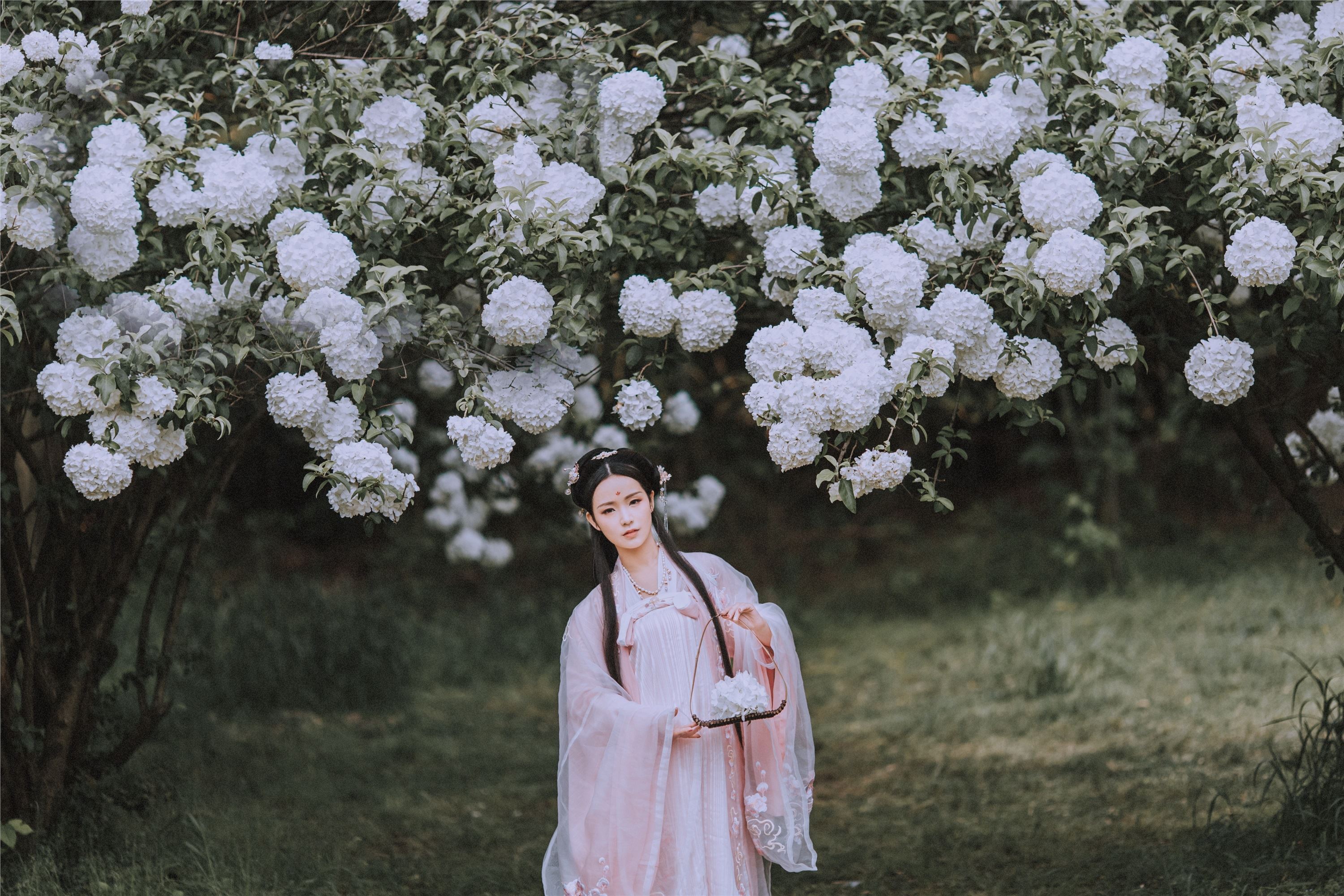 YITUYU艺图语 2021.09.02 满袖春 Seven